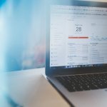 Bitwa narzędzi do analityki predykcyjnej: praktyczne porównanie i szybkie rekomendacje dla biznesu